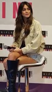 Tini tini tini 2020 • álbum quiero volver 2018 • álbum tini (martina stoessel) deluxe edition 2016 • álbum tini (martina stoessel) 2016 • álbum. Tini Singer Wikipedia
