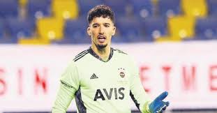 May 27, 2021 · euro 2020 öncesi azerbaycan ile hazırlık maçı yapan türkiye'de altay bayındır sakatlanarak kenara geldi. Fenerbahce Kalecisi Altay Bayindir Sampiyonluk Yasamak Istiyorum Takvim