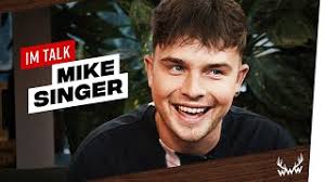 Jetzt spricht sie über die hasswelle, die nach der trennung von pietro über sie hereinbrach. Sarah Lombardi Wikivisually