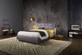 Utilizzando tessuti diversi, l'aggiunta di un fascino antico e mobili scuri allo spaz Idee Camera Da Letto I Trend Da Non Perdere La Stanza Perdormire