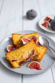 Gateau A La Figue Et Polenta Recette Sans Gluten Recette Gateau Figues Figues Cake Moelleux