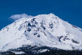 Mount Shasta is seen in stunning images ...