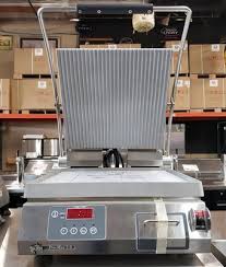 Phoenix motorcars located in arizona at 519 w lone cactus dr, phoenix, az 85027. Phoenix Used Restaurant Equipment 201 W Lone Cactus Dr Phoenix Az Restaurant Equipment Supplies Retail Mapquest