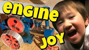 Wilesco D405/1 traction engine with crane.