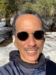 Anybody know what the incline is at the entrance to the bridge?