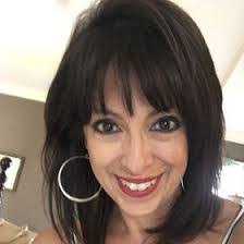 Renee Alonzo's Instagram, Twitter & Facebook