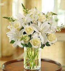 Find the perfect bouquet for valentine's day, mother's day, graduation or a birthday for as little as $24.99. Flowers By 1800flowers Classic All White Arrangement For Sympathy Medium 79 99 Bestseller White Flower Arrangements Avas Flowers Flower Arrangements
