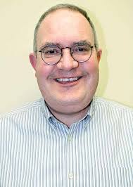 Yellowknifer profiles eight candidates for Catholic school board