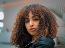 28 Easy Hairstyles for Long Hair To Try