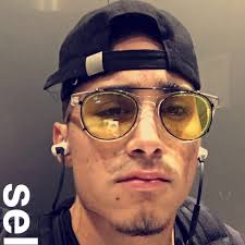 Stream Dylan Barrera music