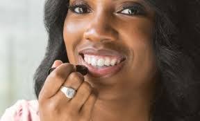 Chandra Lipscomb's Instagram, Twitter & Facebook