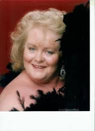 Paulette Leach's Instagram, Twitter & Facebook