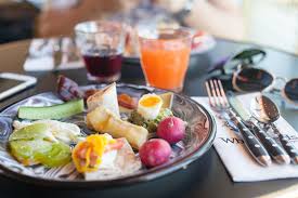 A La Decouverte Du Brunch De Whitefields Cafe A Rennes Brunch Alimentation Et Cuisson Des Aliments