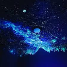 Diy Glow In The Dark Ceiling With Stars Northern Lights And More Simplemost Kids Room Murals Dark Ceiling Northern Lights Wall Mural