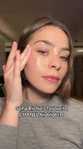 Sophia Richie Chanel Highlighter
