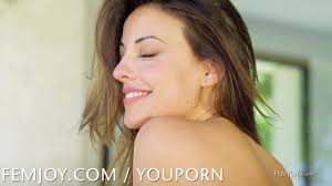 Lorena Garcia juicy tease