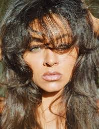 Heather Fay's Instagram, Twitter & Facebook