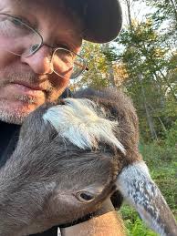 Looking for someone that has all the supplies that can trim my goats hooves  and teach my guy and I what we need and how to do it