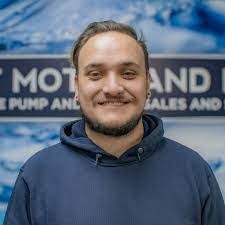 Shawn Arndt's Instagram, Twitter & Facebook