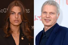 Official youtube channel for damian jr. Damian Hurley Dankt Den Fans Fur Ihre Unterstutzung Nach Dem Tod Von Vater Steve Bing Nach Welt