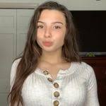 Mallory Clemons's Instagram, Twitter & Facebook