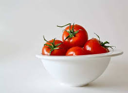 Tomatoes are an acidic fruit, said larry nemetz, dvm, of the bird clinic in orange county nemetz said fresh tomatoes are the only thing for owners to worry about. 17 Things About Can Cats Eat Tomatoes You Should Read It