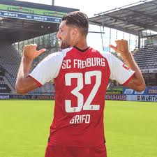 Diese portale bieteten dir verschiedenen testberichte aus den bereichen elektronik und haushalt sogar einige gesundheitsthemen werden dir an die hand gelegt. Sc Freiburg On Twitter Wie Gefallt Euch Das Neue Trikot Scf
