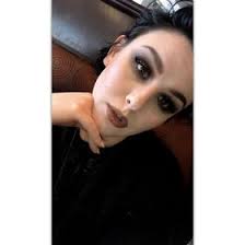 Jessica Shipe's Instagram, Twitter & Facebook