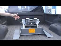 Converts the b&w gooseneck ball mount to a 21k industry standard rails. Sorc Video Blog 2011 Ram 2500 B W Gooseneck With Companion 5th Wheel Hitch Youtube