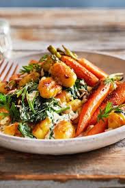 Gnocchi Mit Spinatcreme Und Jungen Mohren Rezept Lecker Rezepte Vegetarisch Kochen Essensrezepte