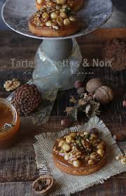 Tartelettes Noisettes Caramel Beurre Sale Noix Et Pistaches Recette En 2020 Mini Tarte Alimentation Tartelette Caramel Beurre Sale
