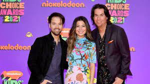 The 'icarly reboot' will have new characters. How To Watch The Icarly Reboot