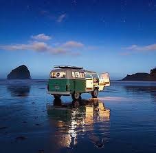 Vw On The Beach Vw Volkswagon Beach Travel Volkswagonclassiccars Volkswagon Classic Cars Van Life