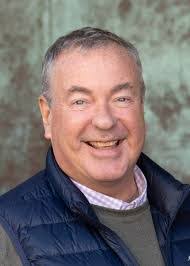 Lenore Williamson's Instagram, Twitter & Facebook