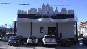You'll have to accept the delivery so that the deliverer can place down the food box to the nearest surface. Coronavirus In Atlanta Magic City Strip Club To Virtually Entertain