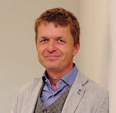 PROGRAMMZEITUNG APRIL MAI JUNI 2018