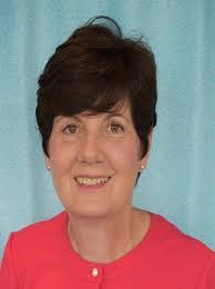 Roxanne Ray's Instagram, Twitter & Facebook