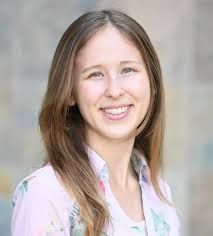 Intern Spotlight 🌟🌟🌟🌟🌟 Dr. Clare Moore 🌟🌟🌟🌟🌟 Where did you grow  up? I grew up in Northern California, in a town called Granite Bay, east of  Sacramento but west of Lake Tahoe.