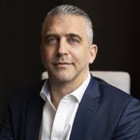 Marc Eden's Instagram, Twitter & Facebook