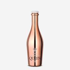 Dieser weiße secco mit feiner perlage ist frisch, fruchtig, anregend, elegant und edel. Today My Name Is Queen Halbtrocken Heuchelberg Weingartner
