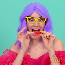 ASMRR dandruff removal with scratching