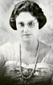 Queen Family History: Last Name Origin & Meaning