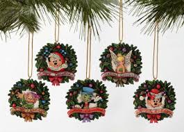Manger scenes, santa claus, and smiley snowmen still reign supreme, but if you look hard. Disney Traditions Snow White Christmas Decoration 11cm Multi Colour Buy Online In Brunei At Brunei Desertcart Com Productid 28845127