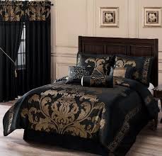 Amazon Com 7pcs Black Gold Jacquard Floral Comforter Set Bed In A Bag Set Queen Size Black And Gol Bedroom Comforter Sets Bed Comforter Sets Comforter Sets