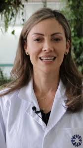 Elizabeth Borrero's Instagram, Twitter & Facebook