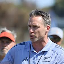 The head coach for the 3-day clinic was former World Cup winning All Black Ben  Smith. He did a fantastic job rotating around each age group so everyone  got plenty of 1:1