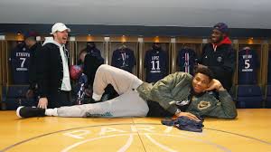However, if giannis antetokounmpo does become a much better 3 point shooter, he will definitely be in the conversation for the best player in the league. Psg Welcome Milwaukee Bucks Giannis Antetokounmpo Ahead Of Nba Paris Game
