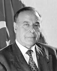 15 Ийун Милли Гуртулуш Эцнцдцр