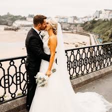 Tenby Beach Wedding Leesha Williams Photography In 2020 Wedding Photographers Tenby Beach Alternative Wedding