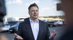 Elon musk adalah salah satu miliarder terkaya di dunia yang merupakan pendiri beberapa perusahaan teknologi populer, termasuk spacex yang bergerak di teknologi antariksa; Yang Elon Musk Harapkan Jadi Presiden As Adalah Kanye West